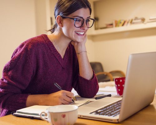 Recibe pagos en dólares por tu trabajo freelance con Neomoon