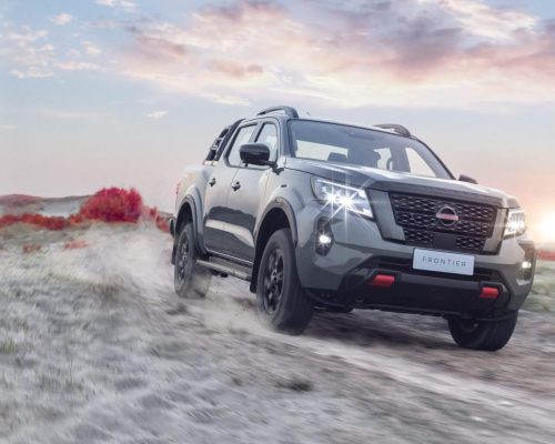 Supera los retos en la camioneta pickup 4x4 Nissan Frontier